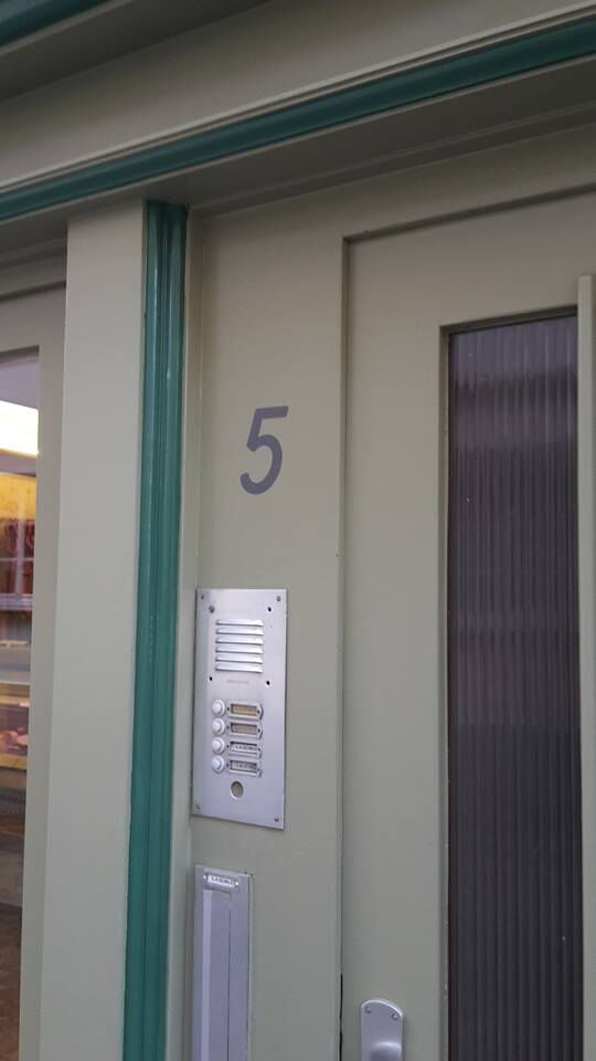 Saubere und präzise Anstricharbeiten vom Fachbetrieb